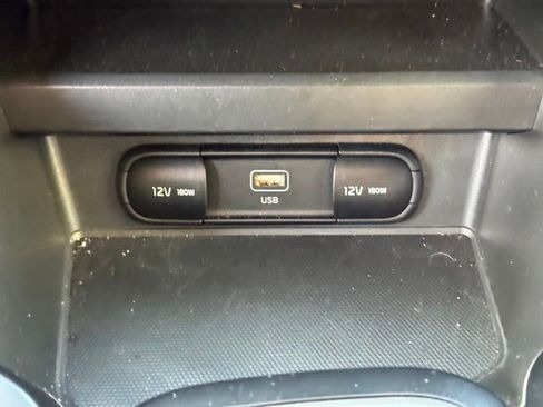 Certified 2025 Kia Soul LX FWD image 22