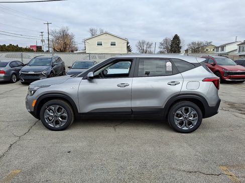 New 2026 Kia Seltos LX image 5