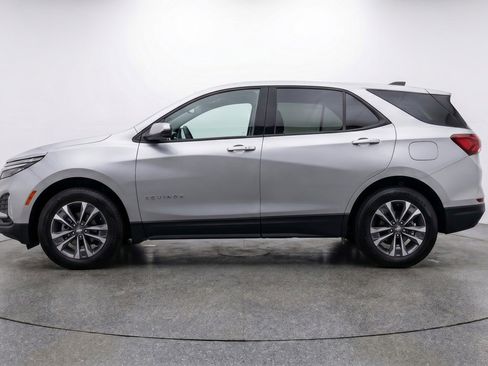 Used 2025 Chevrolet Equinox LT FWD image 4