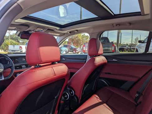 Used 2021 Alfa Romeo Stelvio Sprint w/ Nero Edizione image 19