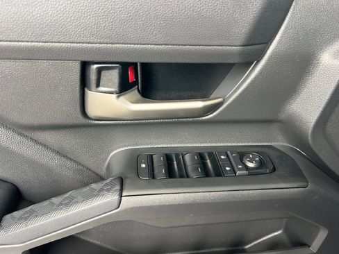 Certified 2024 Toyota Tacoma TRD Off-Road image 8