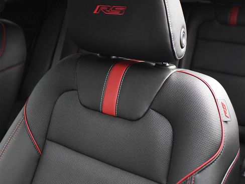 New 2026 Chevrolet Trax RS w/ Sunroof Package image 10