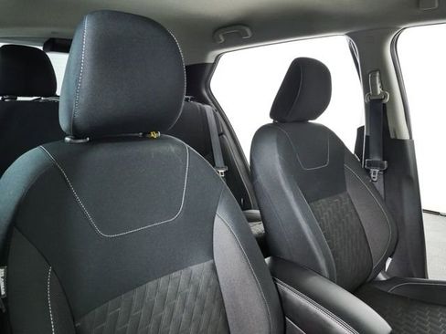Used 2024 Nissan Kicks SV FWD image 32