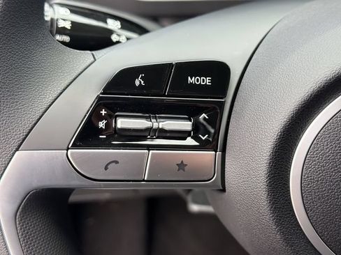New 2026 Hyundai Elantra SE FWD image 24