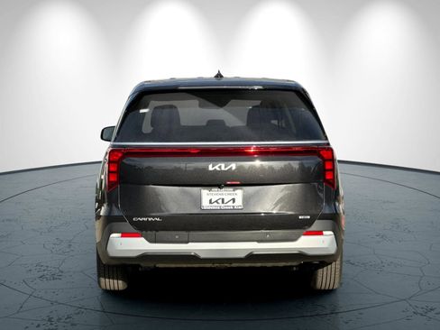 New 2026 Kia Carnival LXS image 5