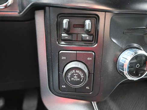 Used 2022 Ford F150 Platinum w/ Equipment Group 701A High image 17