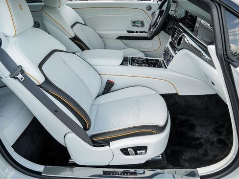 New 2025 Rolls-Royce Spectre Black Badge image 41