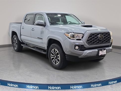 Used 2021 Toyota Tacoma TRD Sport image 4