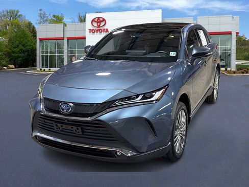 Used 2022 Toyota Venza Limited w/ Advanced Technology Package AWD/4WD image 1