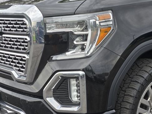 Used 2019 GMC Sierra 1500 Denali w/ Denali Ultimate Package AWD/4WD image 5