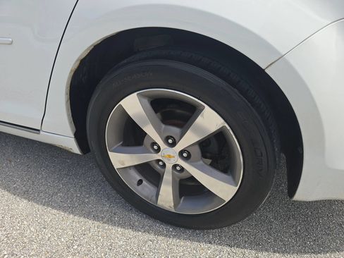 Used 2011 Chevrolet Malibu LT w/ Power Convenience Package FWD image 16