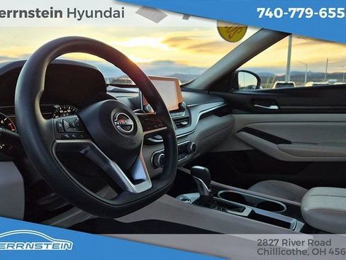 Used 2024 Nissan Altima 2.5 SV image 20