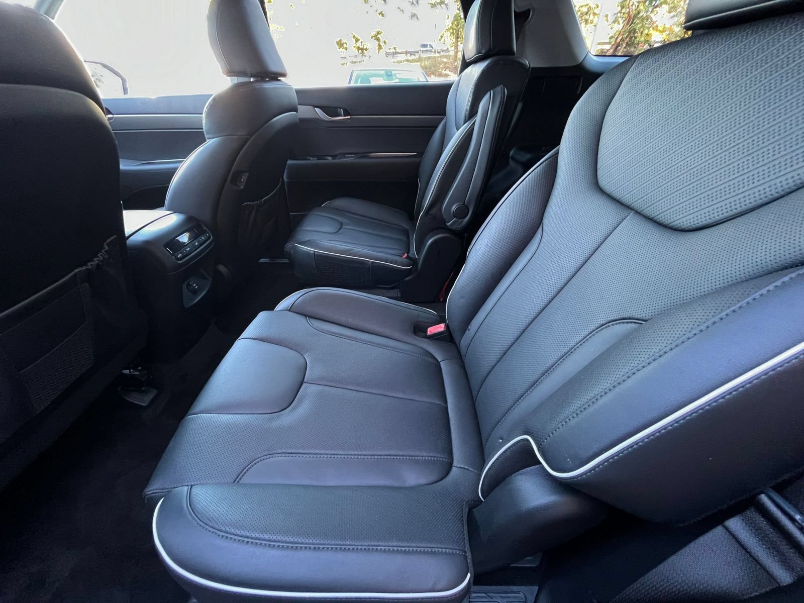Used 2025 Hyundai Palisade SEL FWD image 29