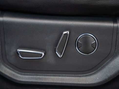 Used 2016 Ford F150 Lariat w/ Equipment Group 502A Luxury AWD/4WD image 41