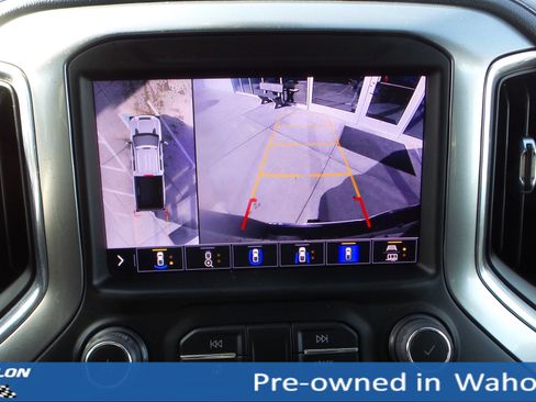 Used 2022 Chevrolet Silverado 2500 LTZ w/ LTZ Convenience Package image 16