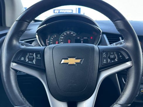 Used 2022 Chevrolet Trax LT w/ Sport Edition AWD/4WD image 23