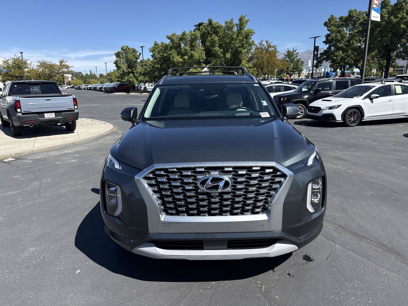 Used 2022 Hyundai Palisade Limited AWD/4WD image 2