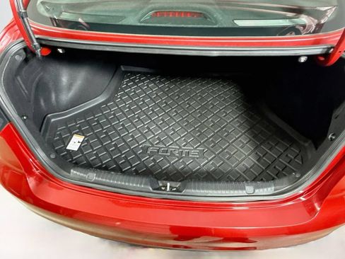 Used 2018 Kia Forte S w/ S Technology Plus Package FWD image 24