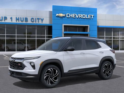 New 2026 Chevrolet TrailBlazer RS FWD image 2