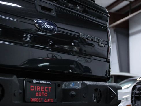 Used 2010 Ford F150 Raptor image 16