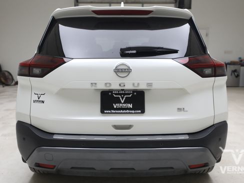 Used 2023 Nissan Rogue SL w/ SL Premium Package FWD image 4