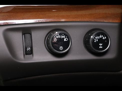 Used 2020 Cadillac Escalade Luxury AWD/4WD image 19