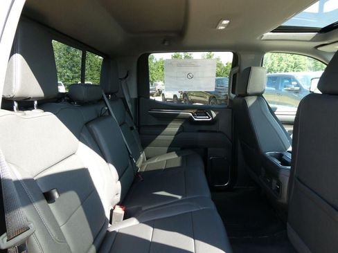New 2026 Chevrolet Silverado 1500 LT Trail Boss w/ Convenience Package II AWD/4WD image 14