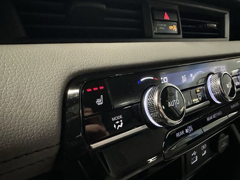 Used 2024 Honda Pilot EX-L image 15