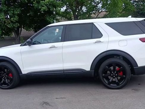Used 2021 Ford Explorer ST w/ Equipment Group 401A AWD/4WD image 8