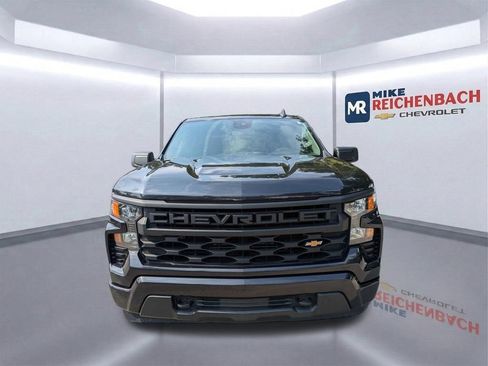 Used 2023 Chevrolet Silverado 1500 Custom AWD/4WD image 9