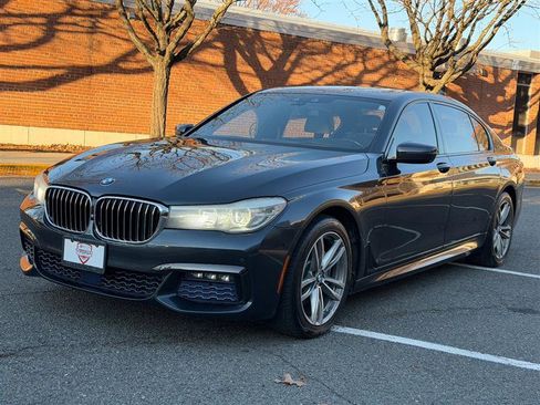 Used 2016 BMW 740i 740i image 2