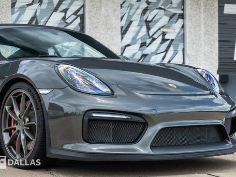 Used 2016 Porsche Cayman GT4 RWD image 2