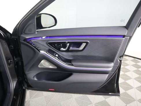 Used 2023 Mercedes-Benz S 580e 4MATIC Sedan image 26