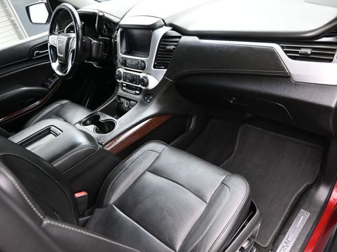 Used 2019 GMC Yukon XL SLT image 38