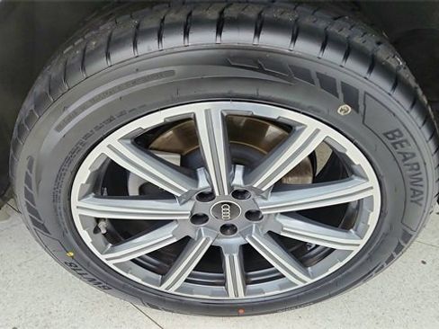 Used 2023 Audi Q7 2.0T Premium Plus w/ Premium Plus Package image 63