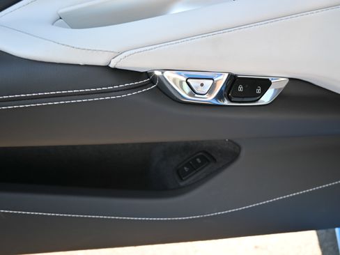 Used 2023 Chevrolet Corvette 2LT w/ Z51 Performance Package image 20