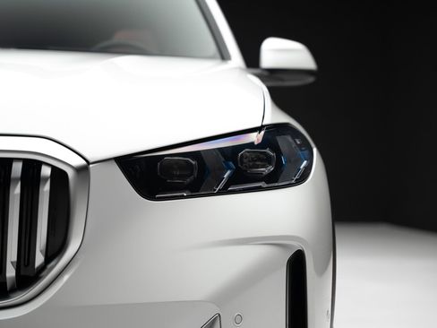 Used 2024 BMW X5 sDrive40i w/ Premium Package RWD image 10