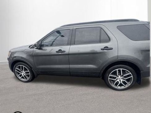 Used 2016 Ford Explorer Sport w/ Equipment Group 401A image 6