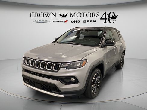 Used 2023 Jeep Compass Limited AWD/4WD image 11