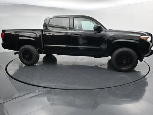 Used 2023 Toyota Tacoma SR AWD/4WD image 9