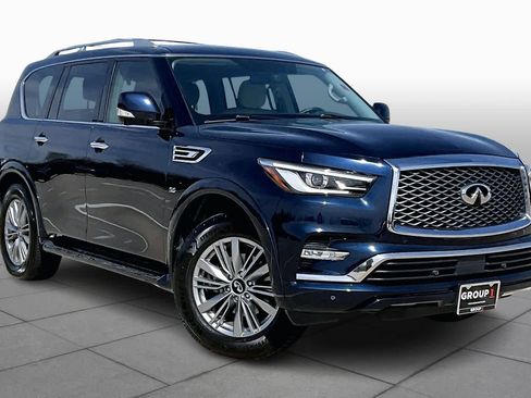 Used 2018 INFINITI QX80 w/ All Season Package image 3