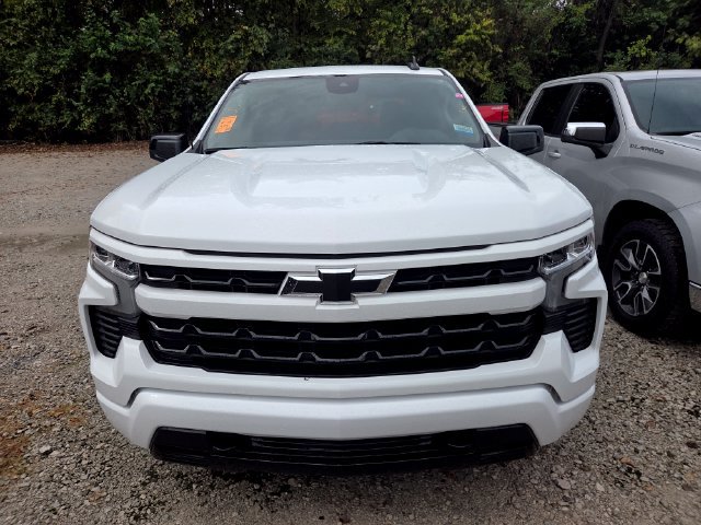 Used 2024 Chevrolet Silverado 1500 RST AWD/4WD image 2