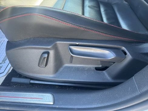 Used 2017 Volkswagen GTI S image 17