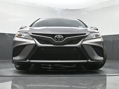 Used 2018 Toyota Camry XSE FWD image 23