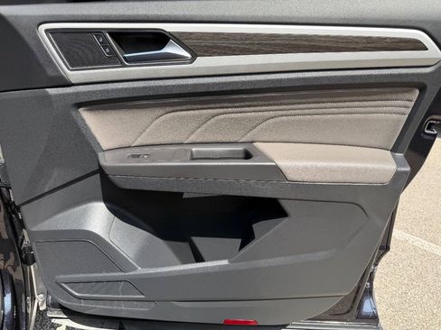 Used 2023 Volkswagen Atlas SE w/ Panoramic Sunroof Package AWD/4WD image 22