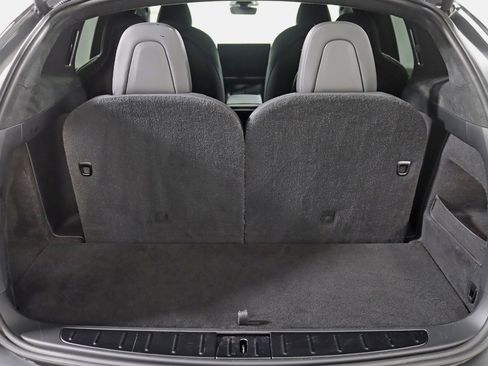 Used 2022 Tesla Model X image 40