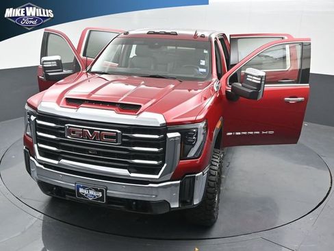 Used 2025 GMC Sierra 2500 SLT w/ Texas SLT Premium Package AWD/4WD image 26