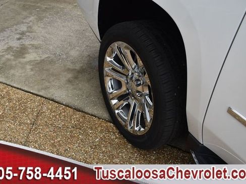 Used 2020 GMC Yukon XL SLT w/ Premium Edition image 16