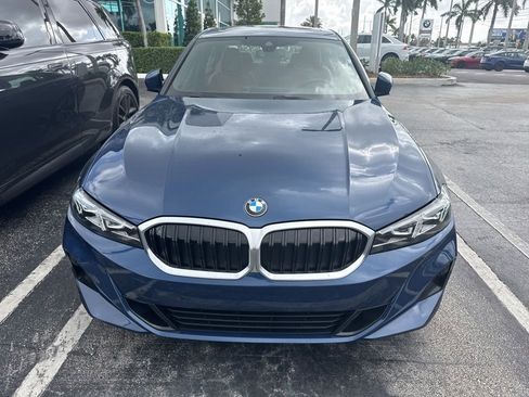 Used 2023 BMW 330i Sedan w/ Driving Assistance Package image 5