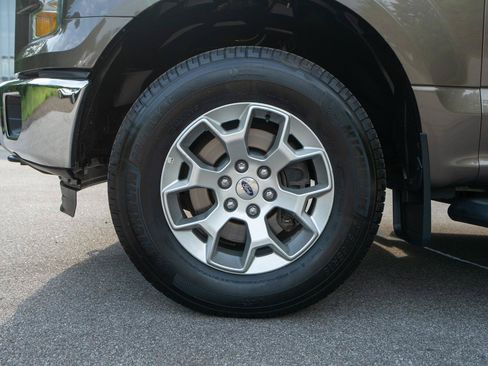 Used 2016 Ford F150 XLT w/ Equipment Group 301A Mid AWD/4WD image 8